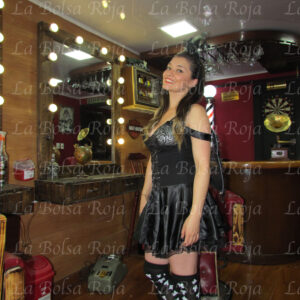 Angel negro vestido