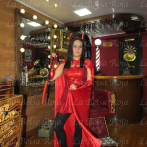 Diabla roja corto con capa