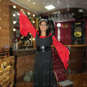 Vestido elfa negro y rojo