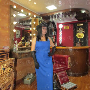 Dama de época vestido azul largo
