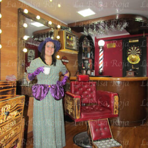 Dama de época Verde morado