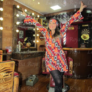 Vestido hippy naranja cuadros negros corto